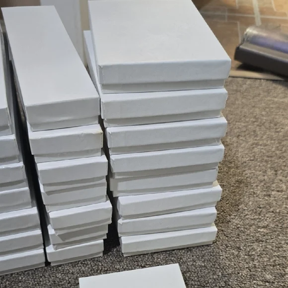 White Gift Boxes - Picture 4 of 8